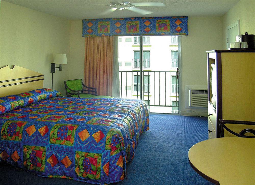 Nassau Palm Hotel Exterior photo